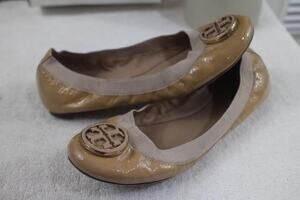 Tory Burch CAROLINE patent leather flat size 7.5(SH900